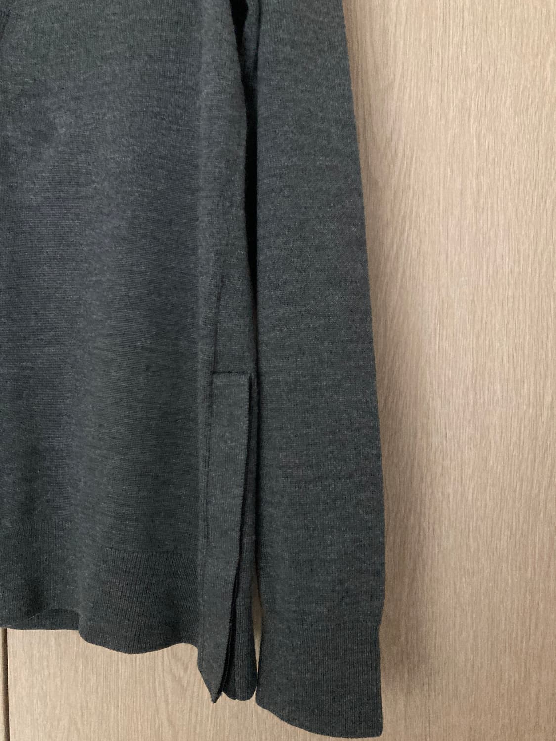 클럽모나코 히든버튼 다크그레이 울 가디건 M 상품이미지4