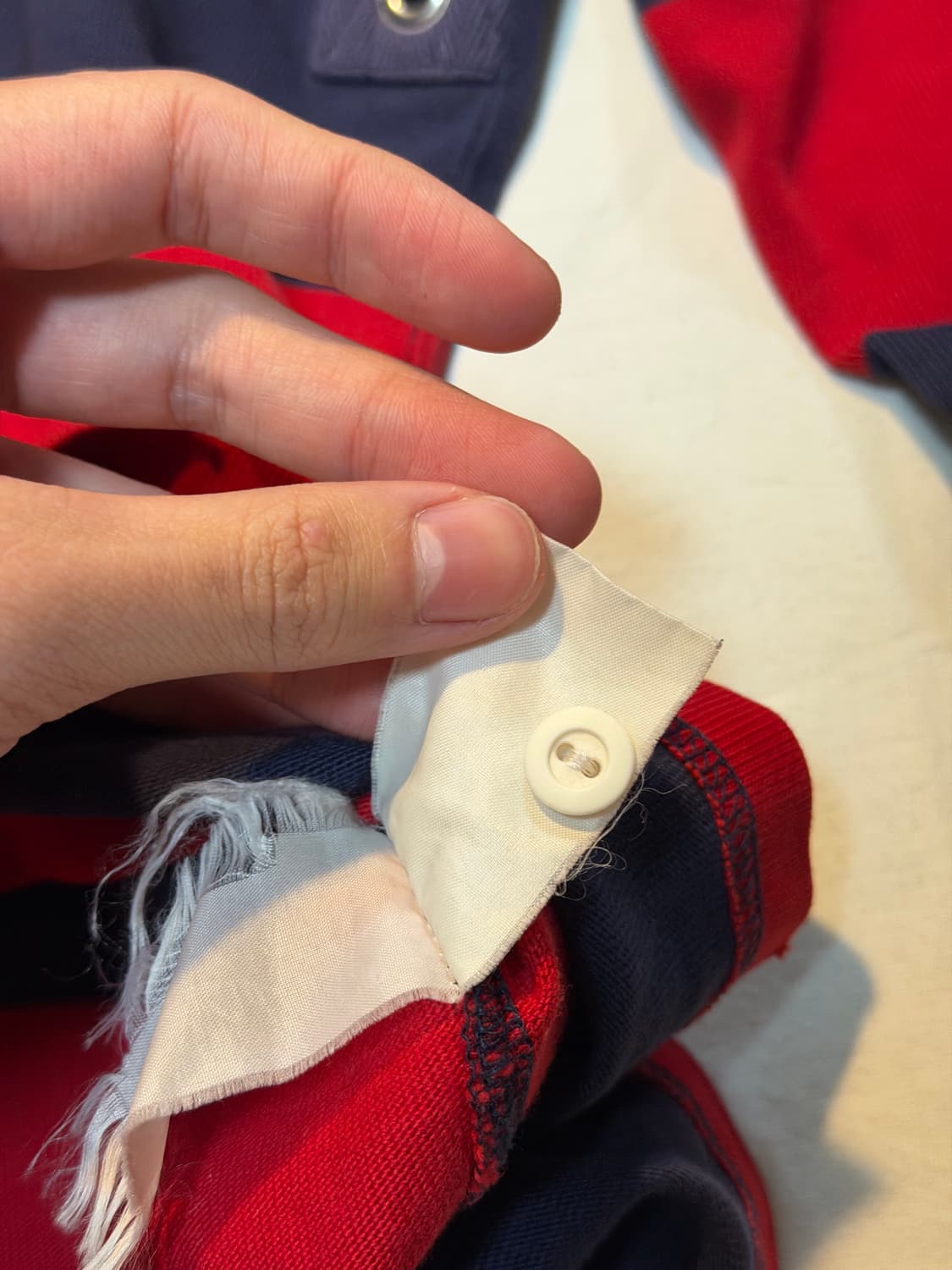 폴로 디스트레스드 헨리넥 롱슬리브 럭비티 네이비 레드 상품이미지4