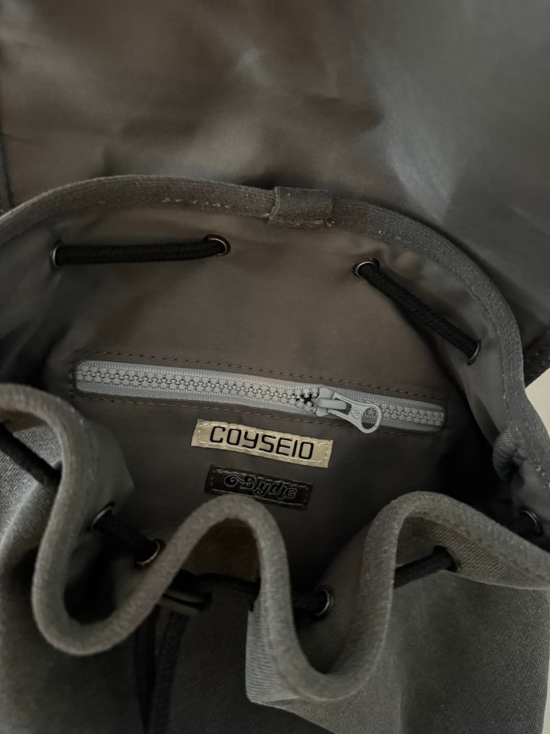 코이세이오 브라이스 돌 백팩 가방 그레이 상품이미지4