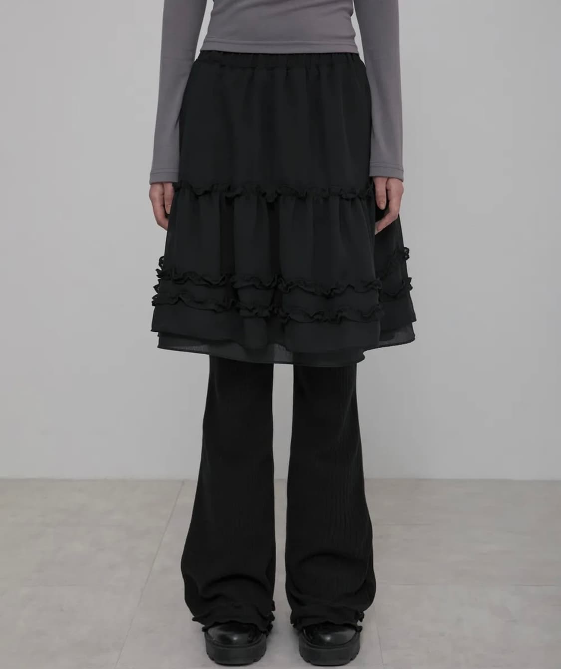 플레어업 3-Layered Ruffle Skirt Pants 블랙 상품이미지1