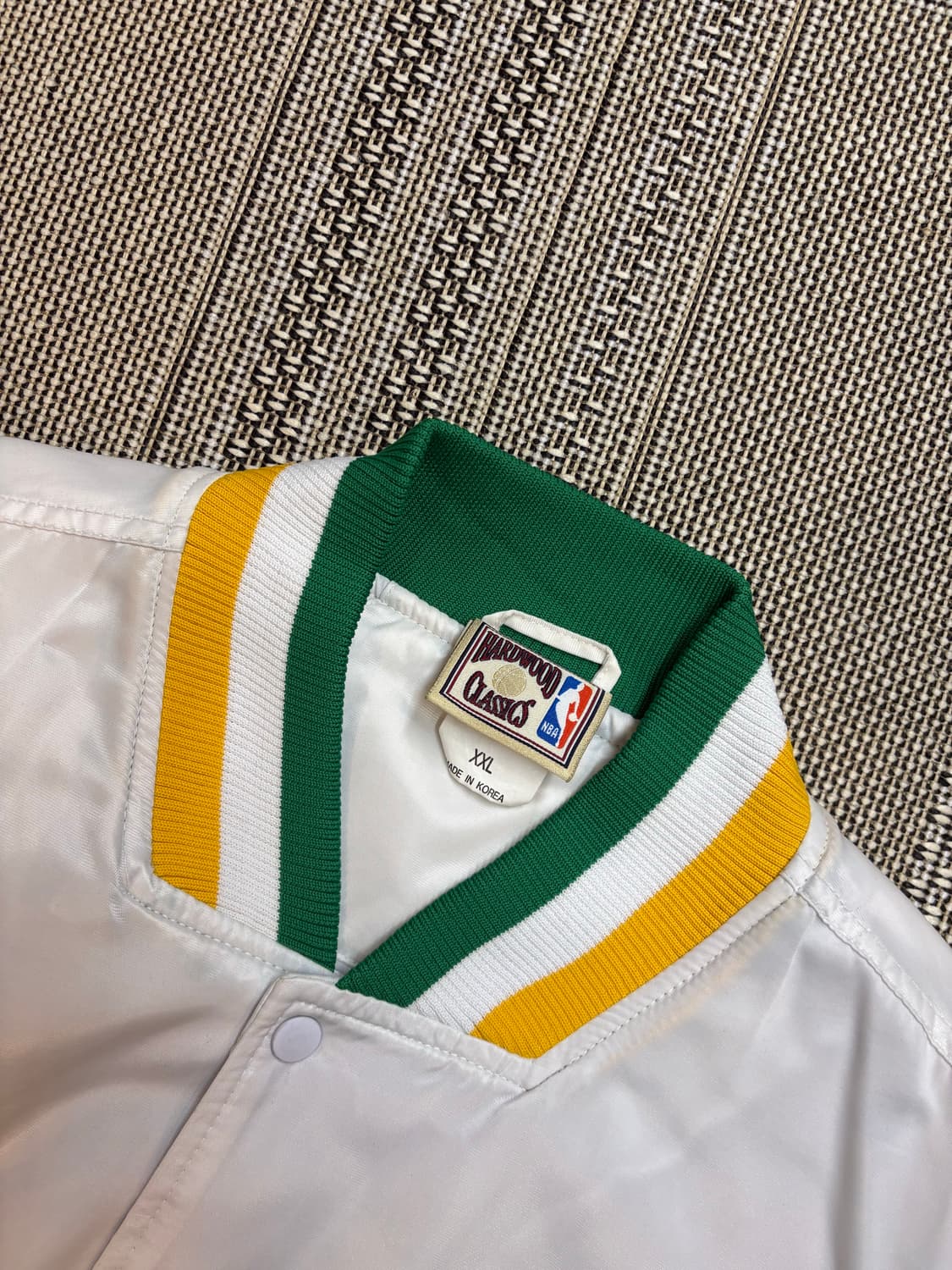 마제스틱 하드우드 클래식 보스턴 셀틱스 사틴 스타디움 자켓 상품이미지2