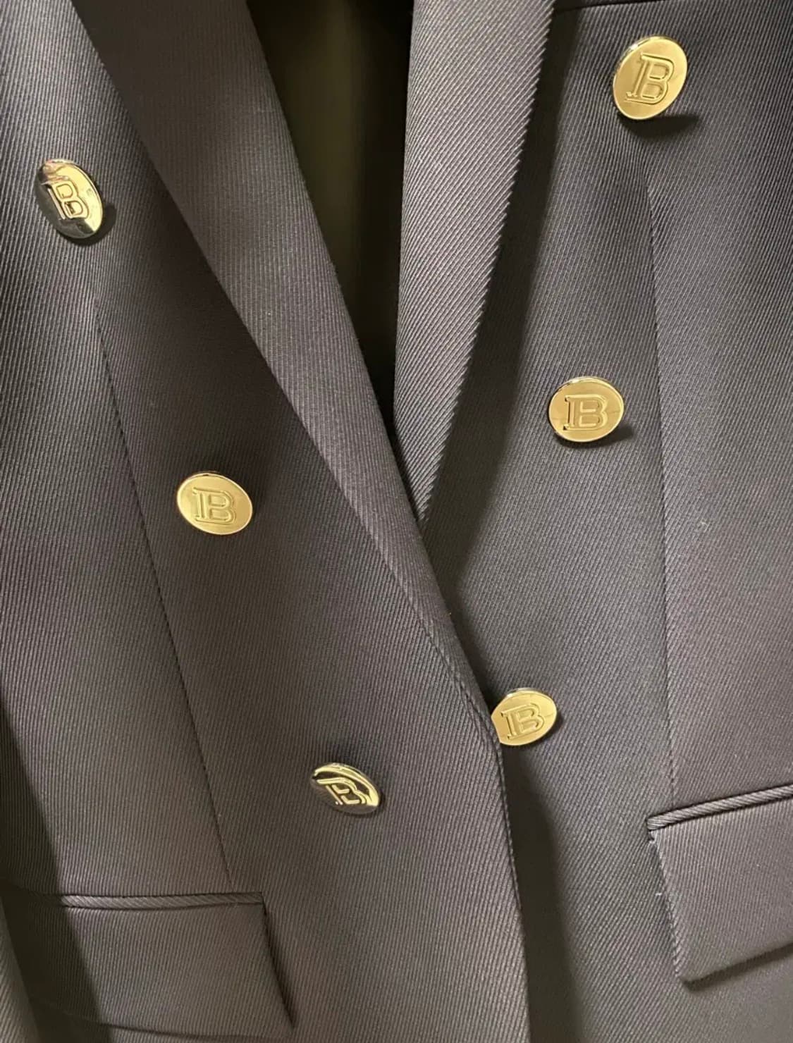 엠보스드버튼 더블 블레스티드 블레이저 상품이미지5