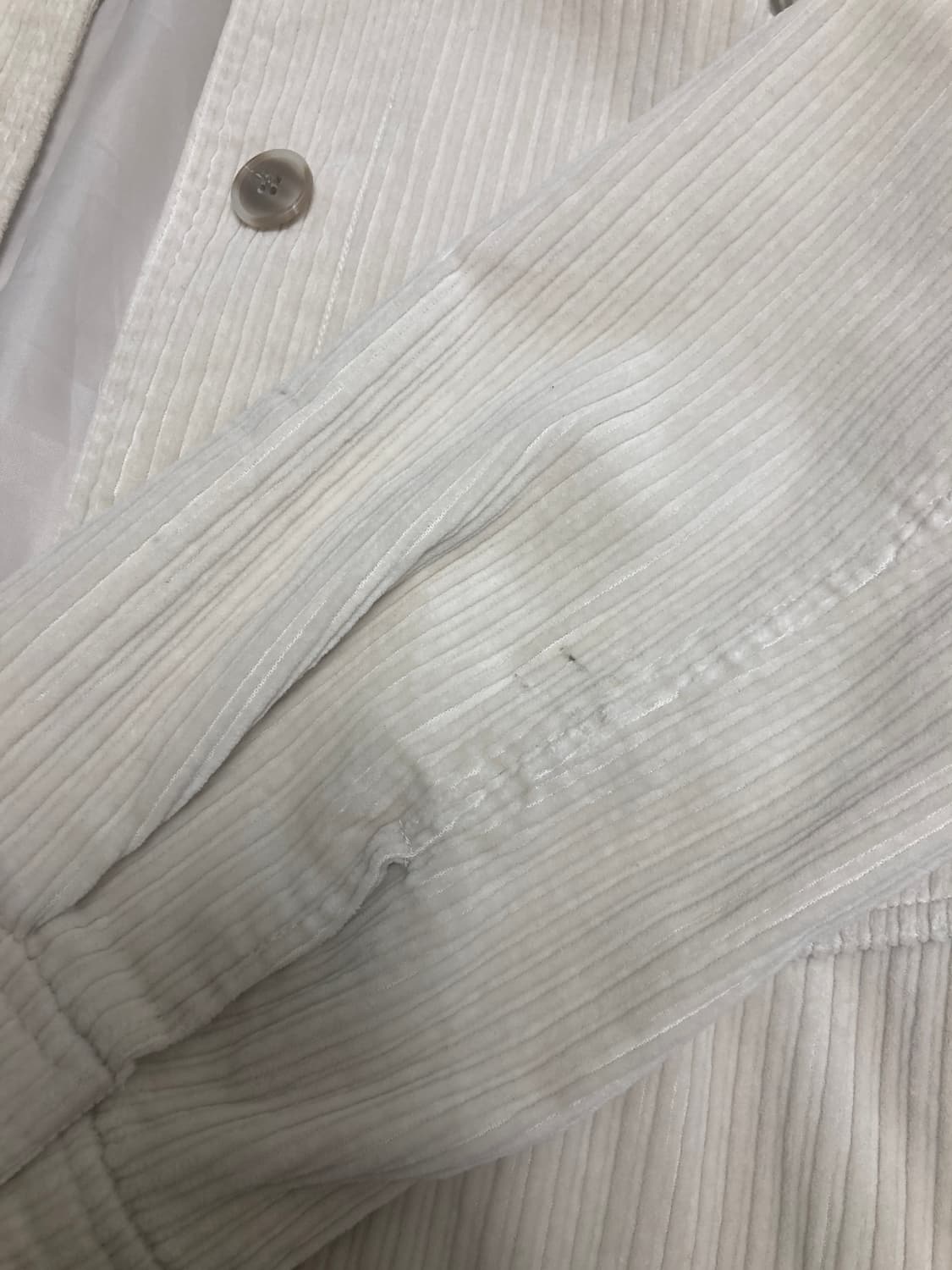 지오다노 아이보리 코듀로이 셔츠 자켓 상품이미지3