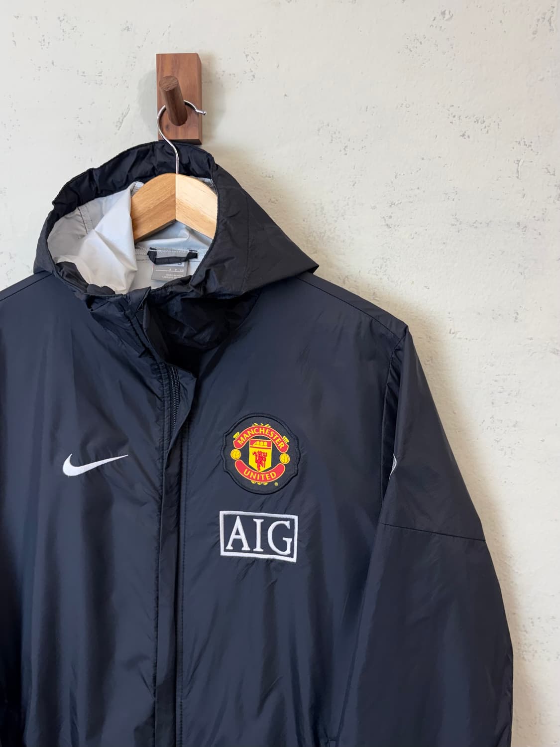 나이키 맨체스터유나이티드 스우시 바람막이 상품이미지2