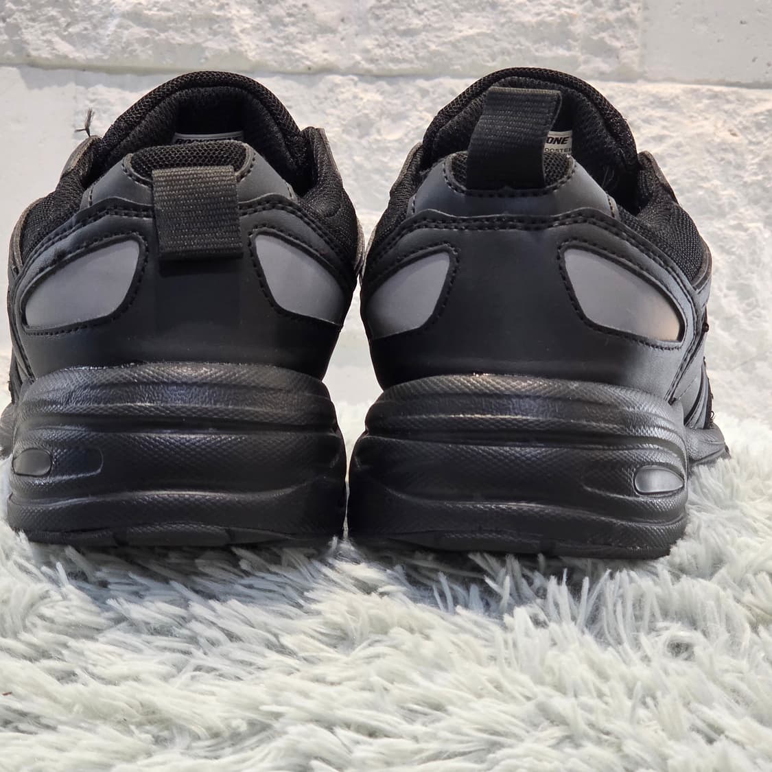 7a-8:락스톤 부스터 블랙 러닝화(245) 상품이미지3