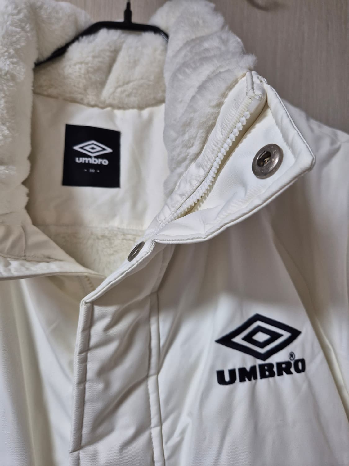 엄브로 FUR 숏 다운 패딩 다운점퍼 110 상품이미지6