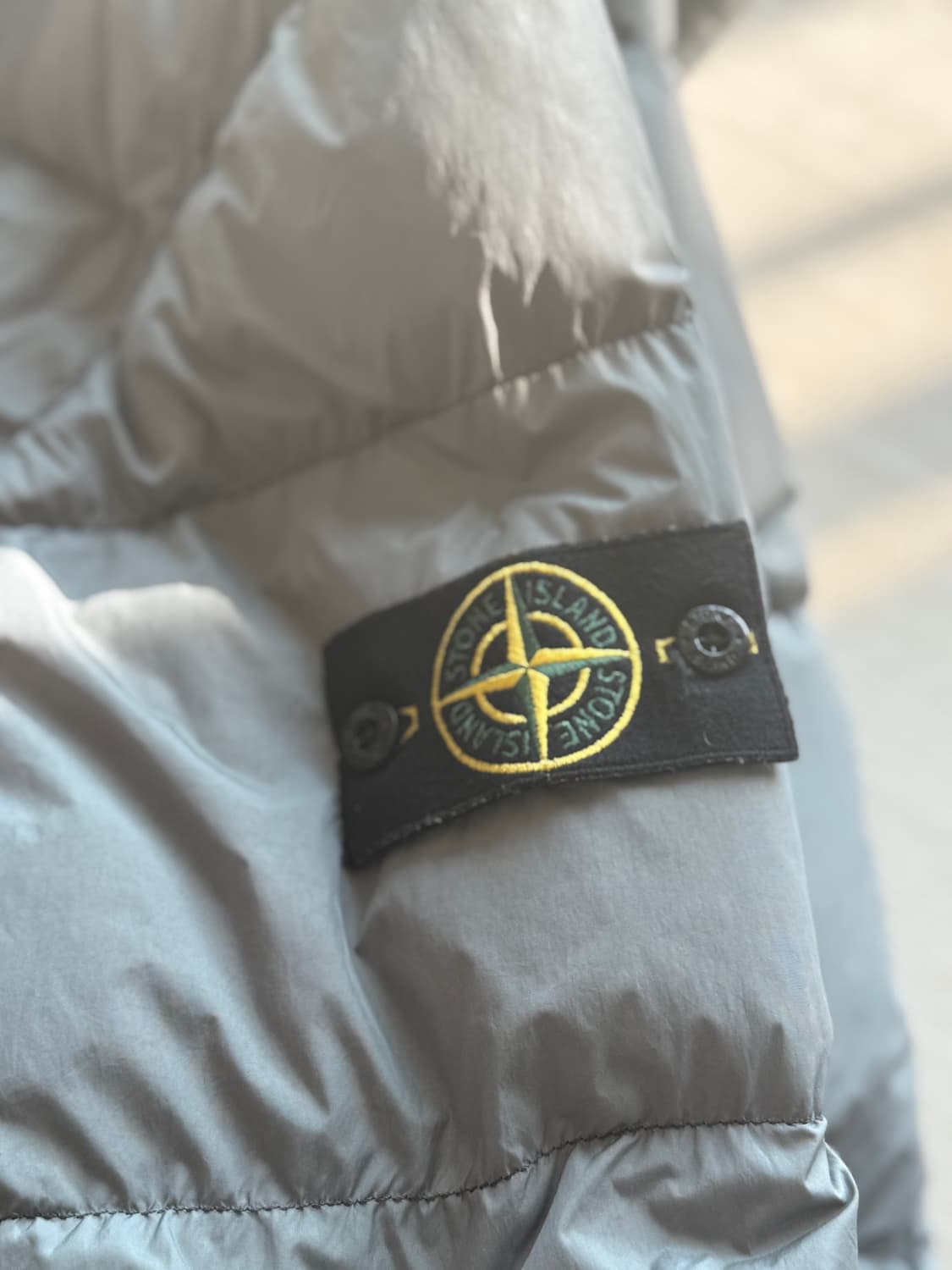 스톤아일랜드 크링클 랩스 NY 다운 자켓 L(100) 사이즈 상품이미지7