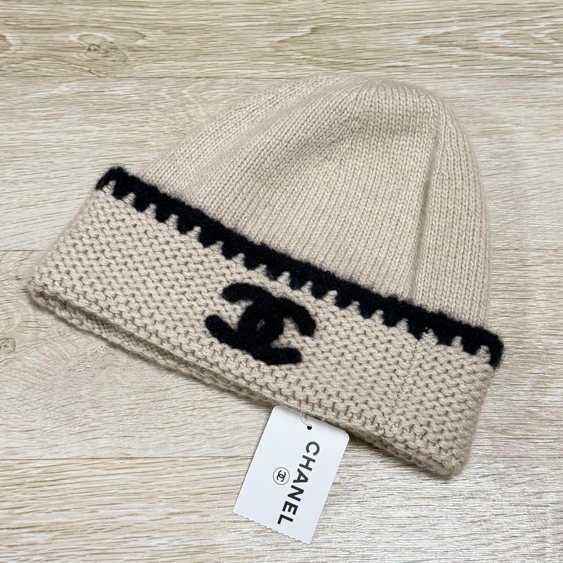 [미사용/OS] 샤넬 CC로고 캐시미어 비니 아이보리 상품이미지1