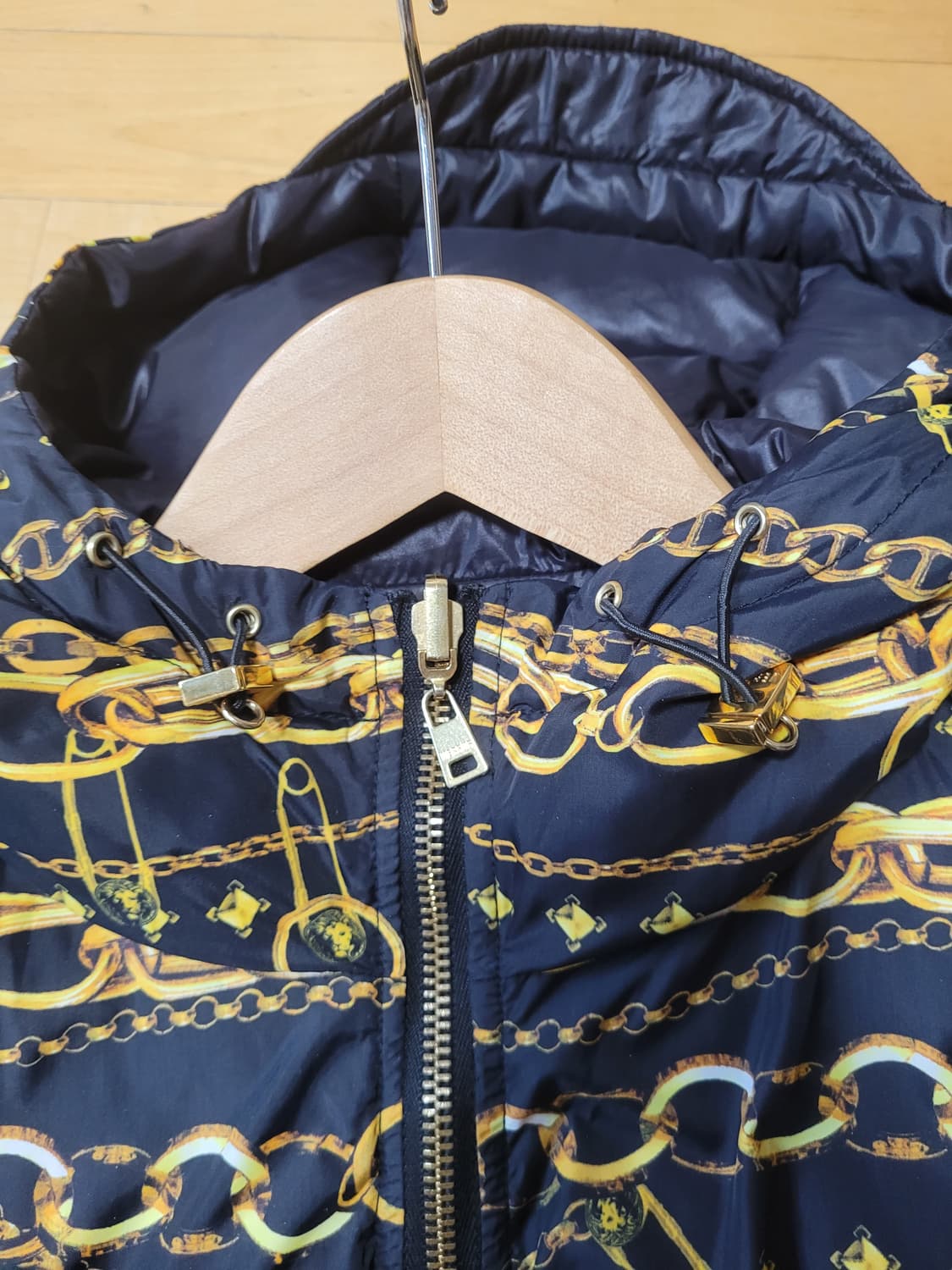 정품 베르사체 베르수스 패딩 상품이미지3