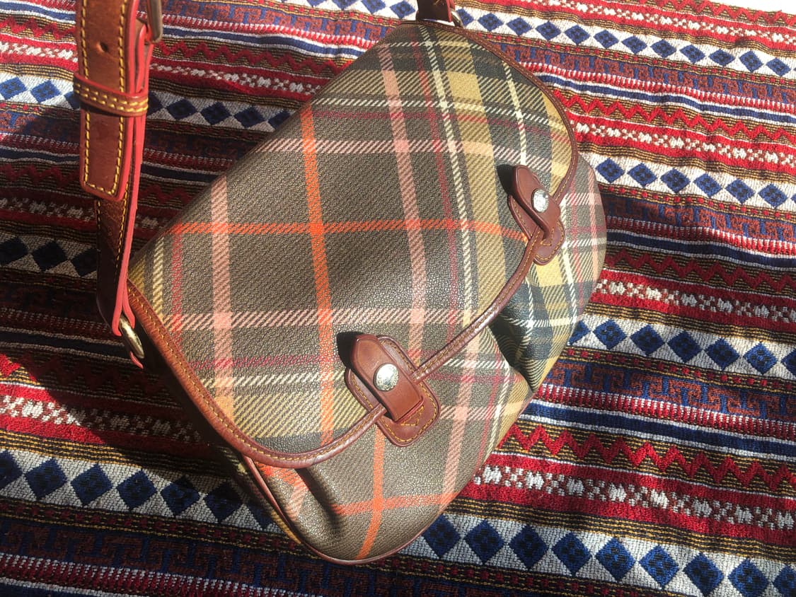 두니앤버크 체크무늬 숄더백 상품이미지8