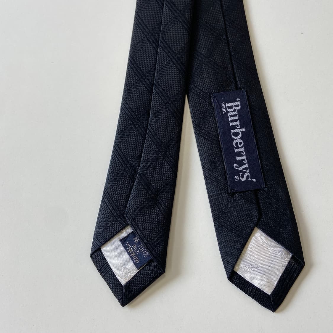 버버리 심플로고 정품 명품 슬림 블랙넥타이 (Burberrys) 상품이미지5