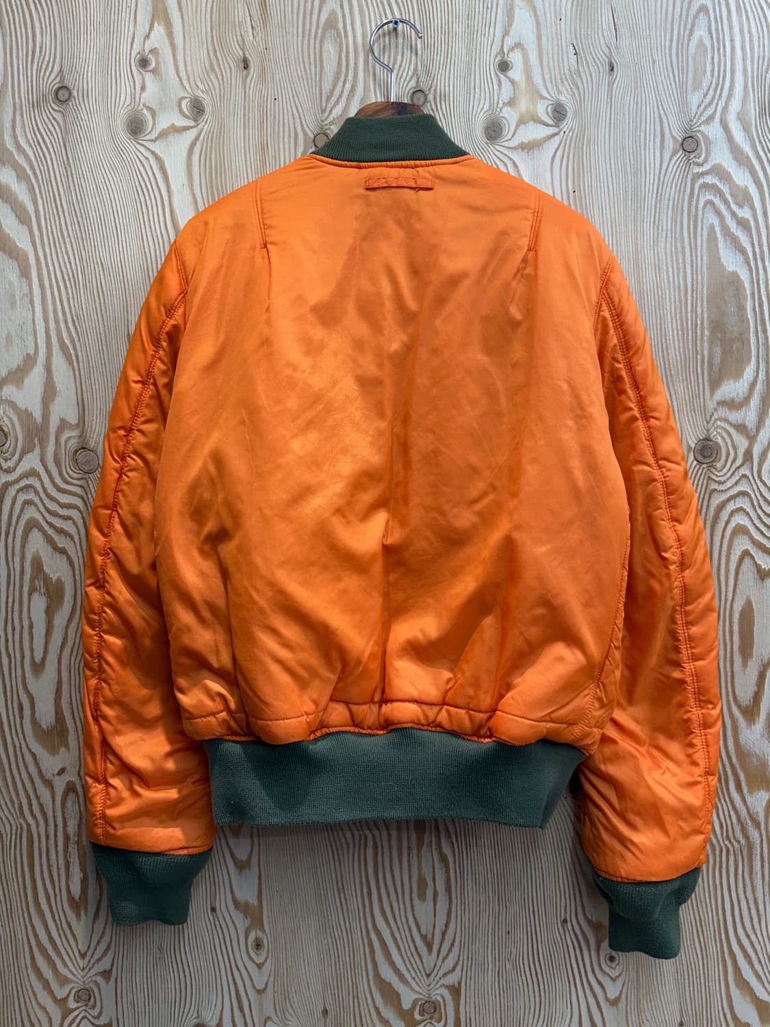 알파인더스트리 ma-1 플라이트 자켓 상품이미지4