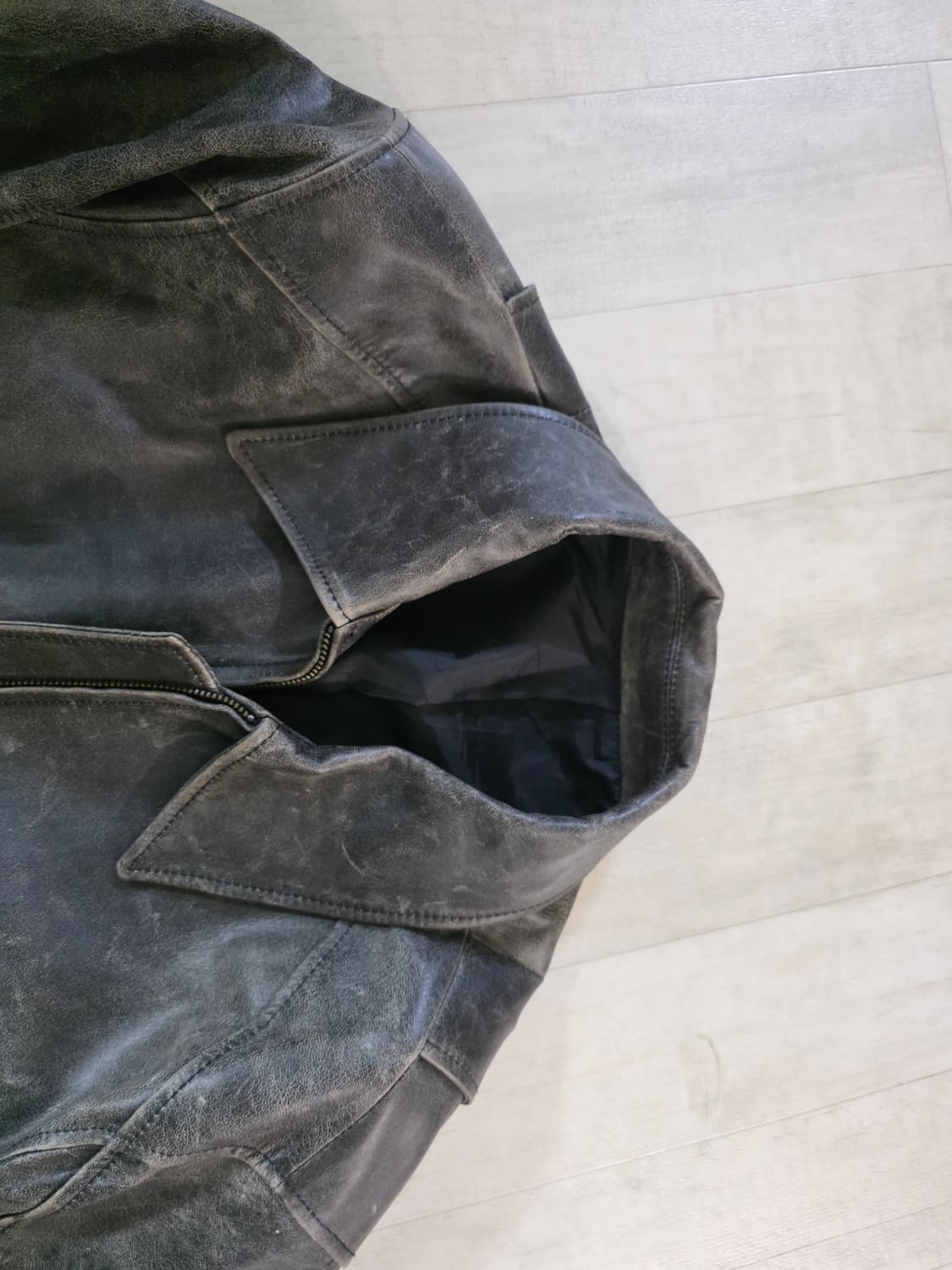 쿠어 네추럴 필링 풀업 가죽 자켓 M 상품이미지4