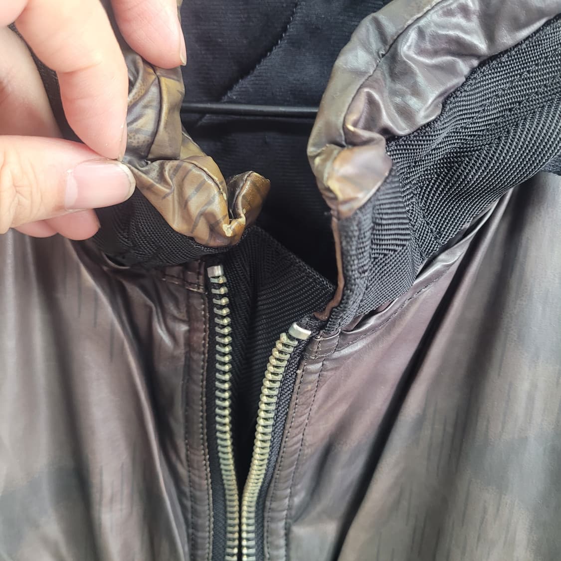 스톤아일랜드 EARTH MAPPING 카모플라주 다운 상품이미지3