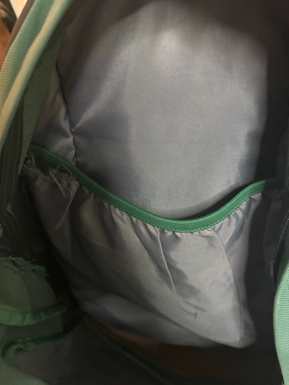 도깨비 김고은 잔스포츠 백팩 녹색 그린 상품이미지5