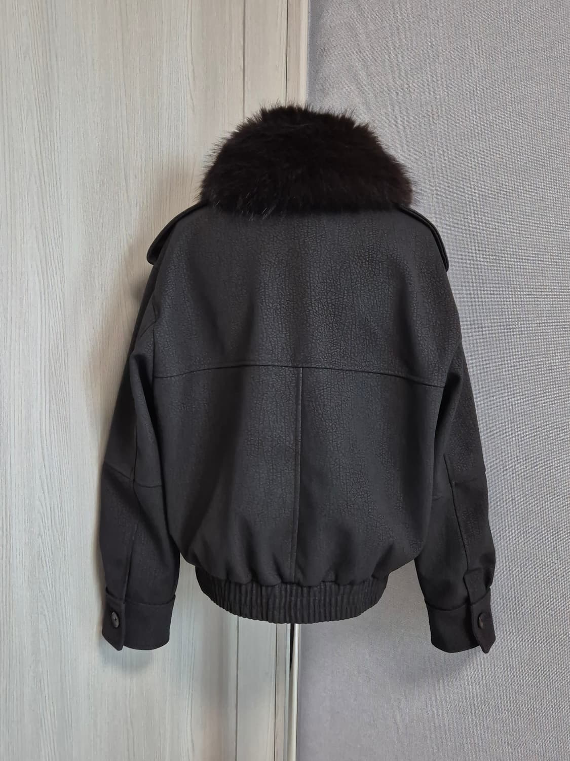 자라 페이크 스웨이드 탈부착 칼라 점퍼 브라운 상품이미지2