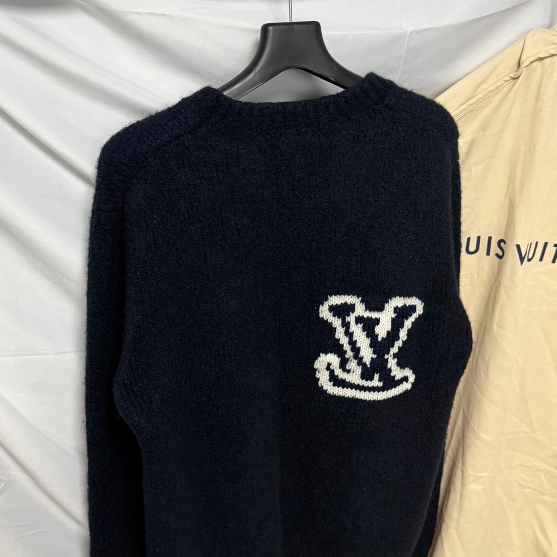 [S+급/XL] 루이비통 LV 인타르시아 크루넥 니트 네이비 상품이미지5