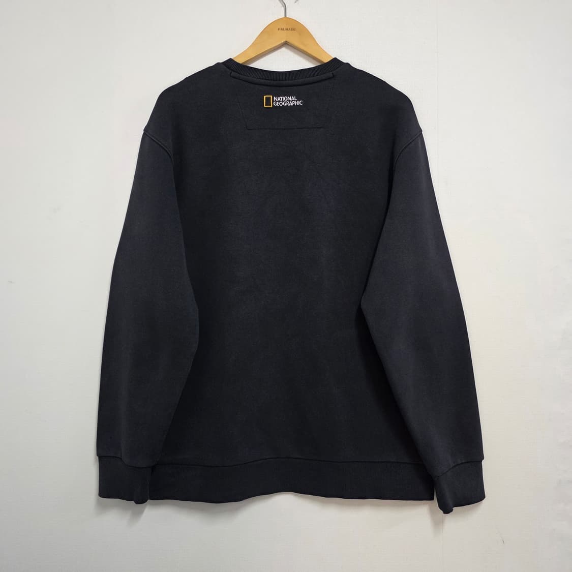 XL 105 내셔널지오그래픽 맨투맨 블랙 상품이미지3