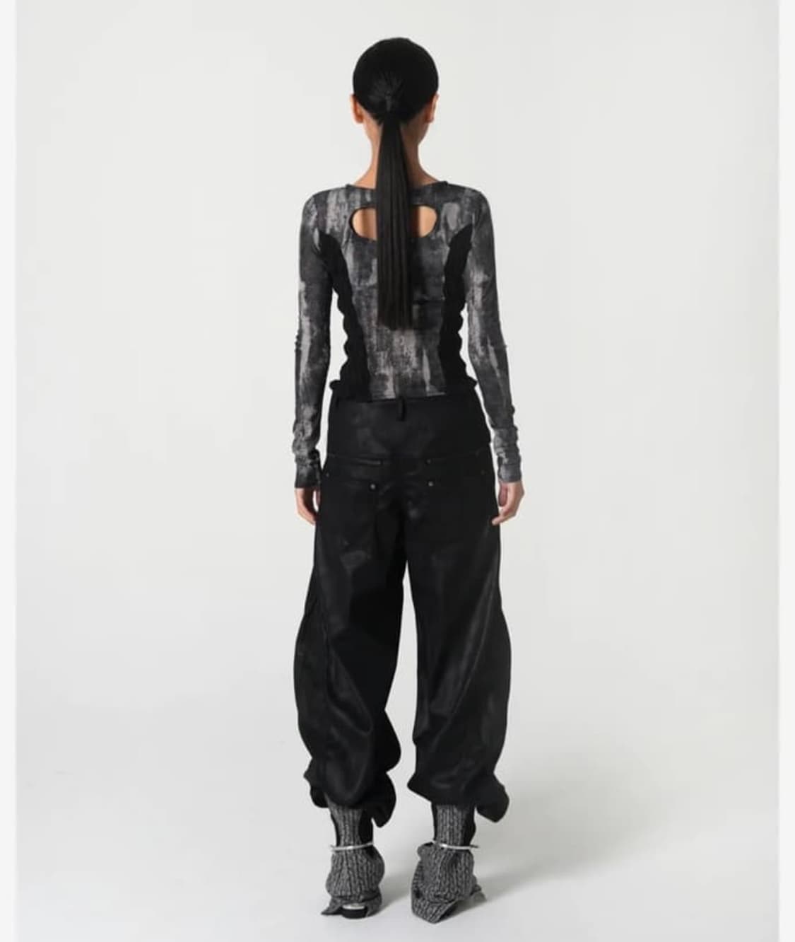 0104 excursive top black 상품이미지4