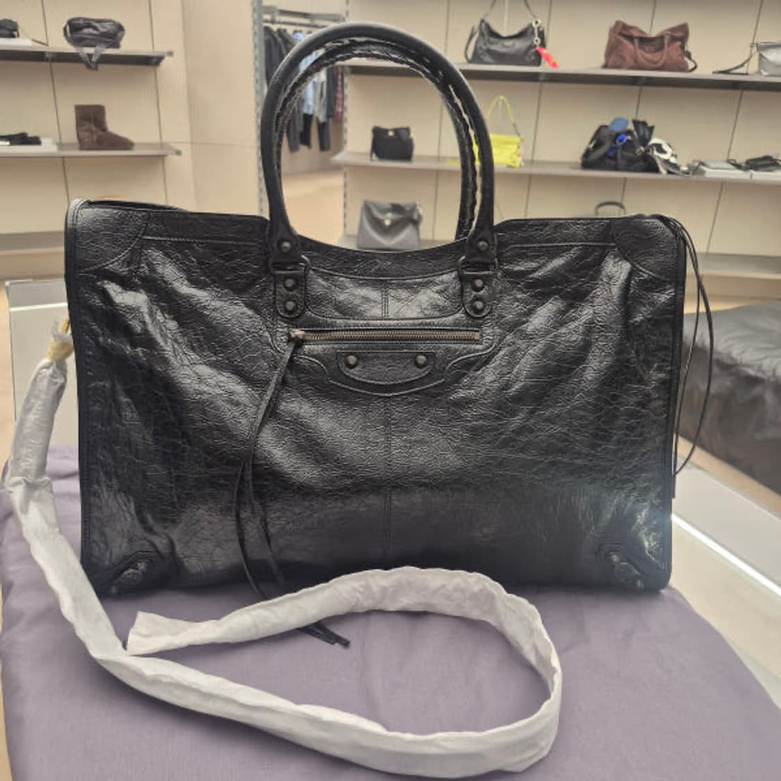 발렌시아가 르시티 트래블백 상품이미지2