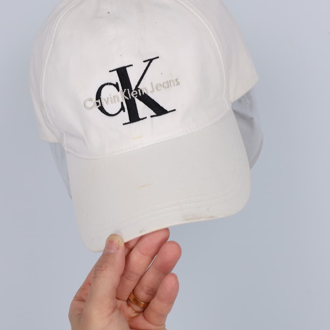 SO 캘빈클라인 화이트 볼캡 모자 0122H1 상품이미지3