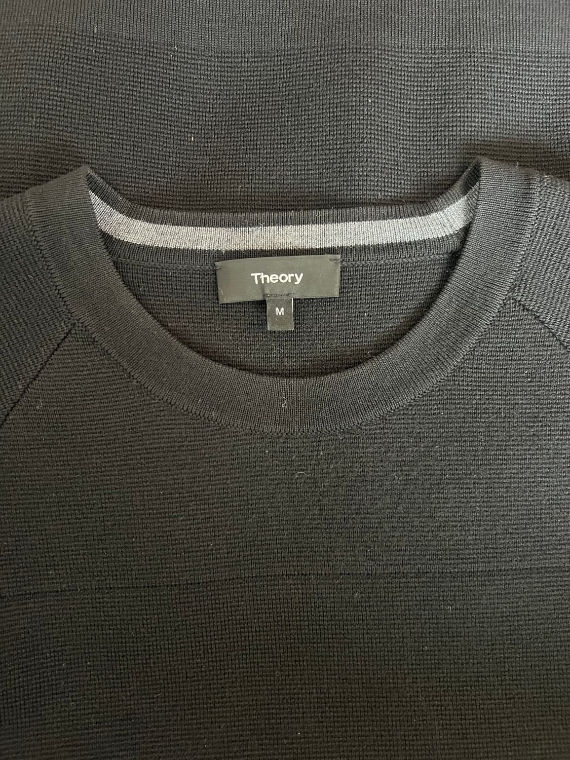 Theory 띠어리 남성 블랙 라운드울니트

 상품이미지3