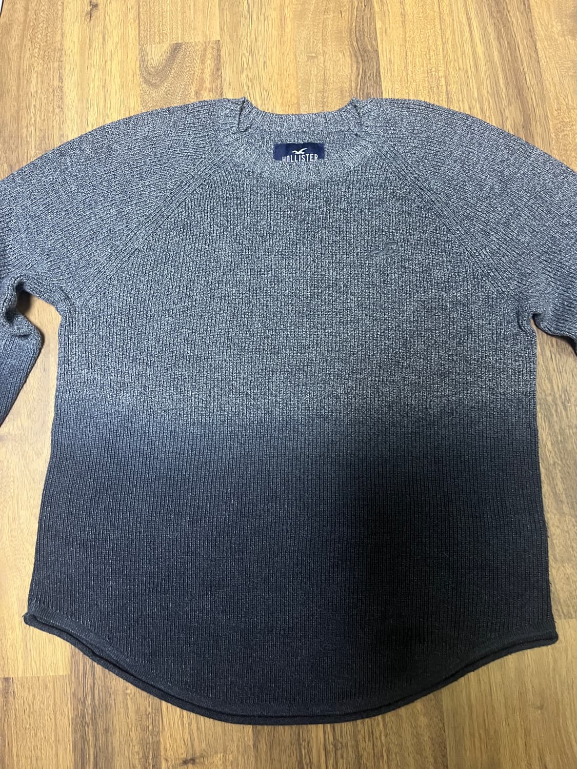 정품) 아베크롬비 홀리스터 그라데이션 그레이 니트 상품이미지1