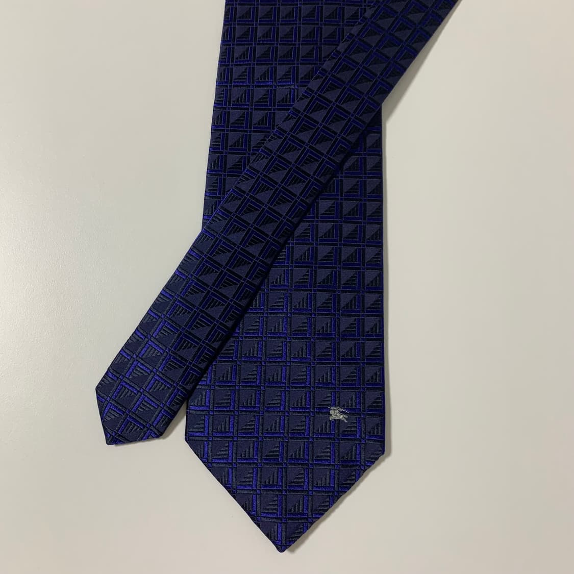 버버리(BURBERRY) 명품넥타이 100실크 최상급 9.5cm 상품이미지1