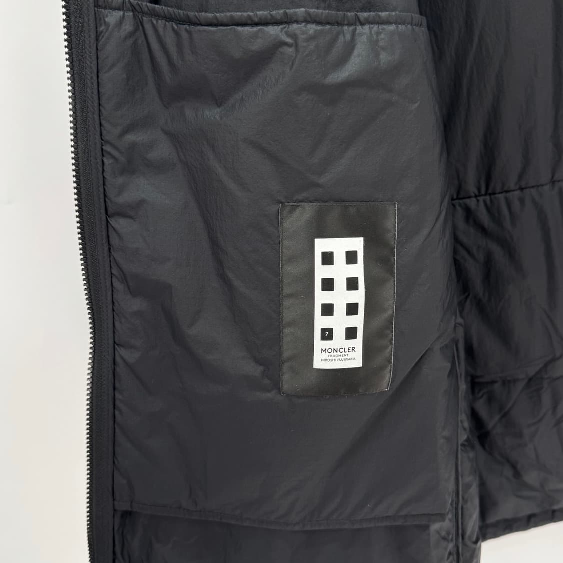 [3사이즈] 몽클레어 지니어스 프라그먼트 롱 패딩 블랙 상품이미지6