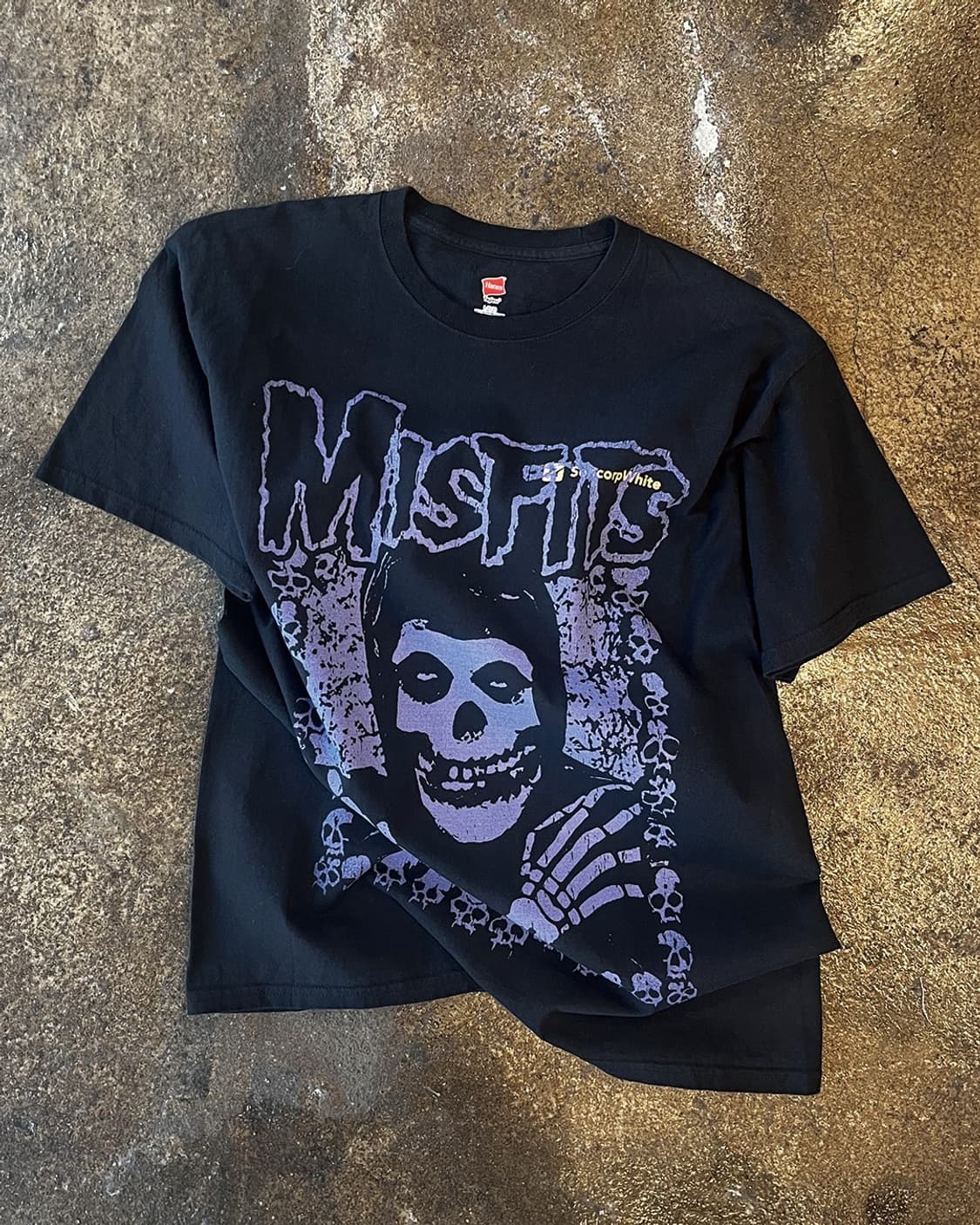 Henes 빈티지 커스텀 티셔츠 상품이미지1