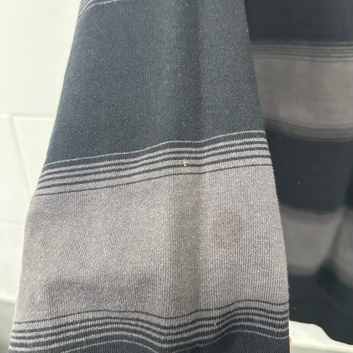 디스이즈네버댓 스트라이프 맨투맨 상품이미지5