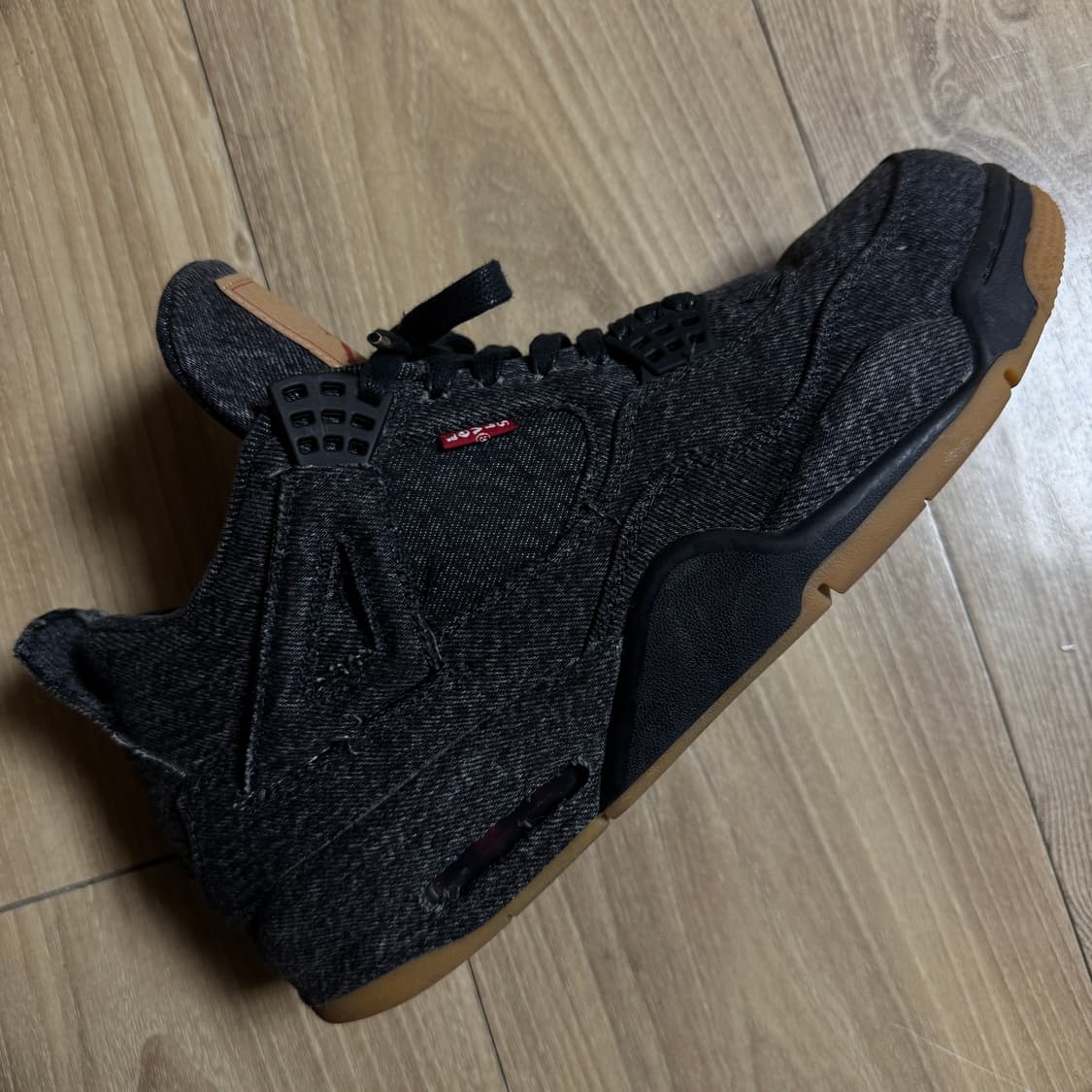 조던 4 x 리바이스 레트로 블랙 데님 (리바이스 택) 상품이미지6