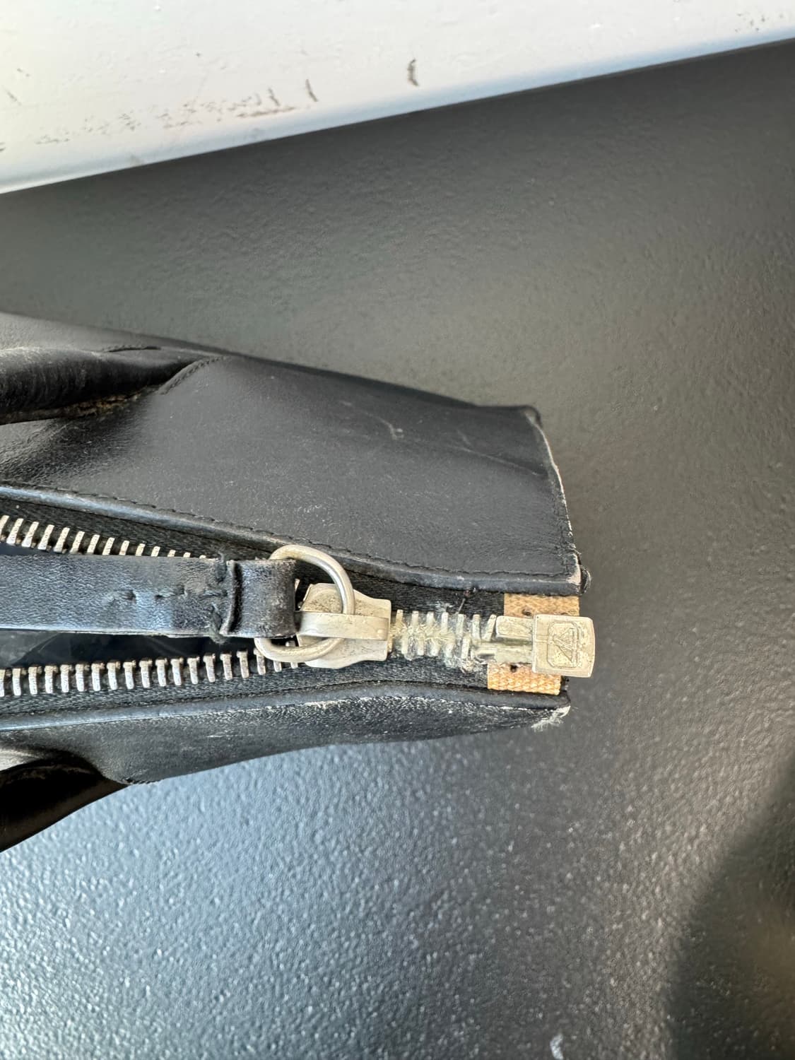 프라다 레더 숄더백(정품) 상품이미지6