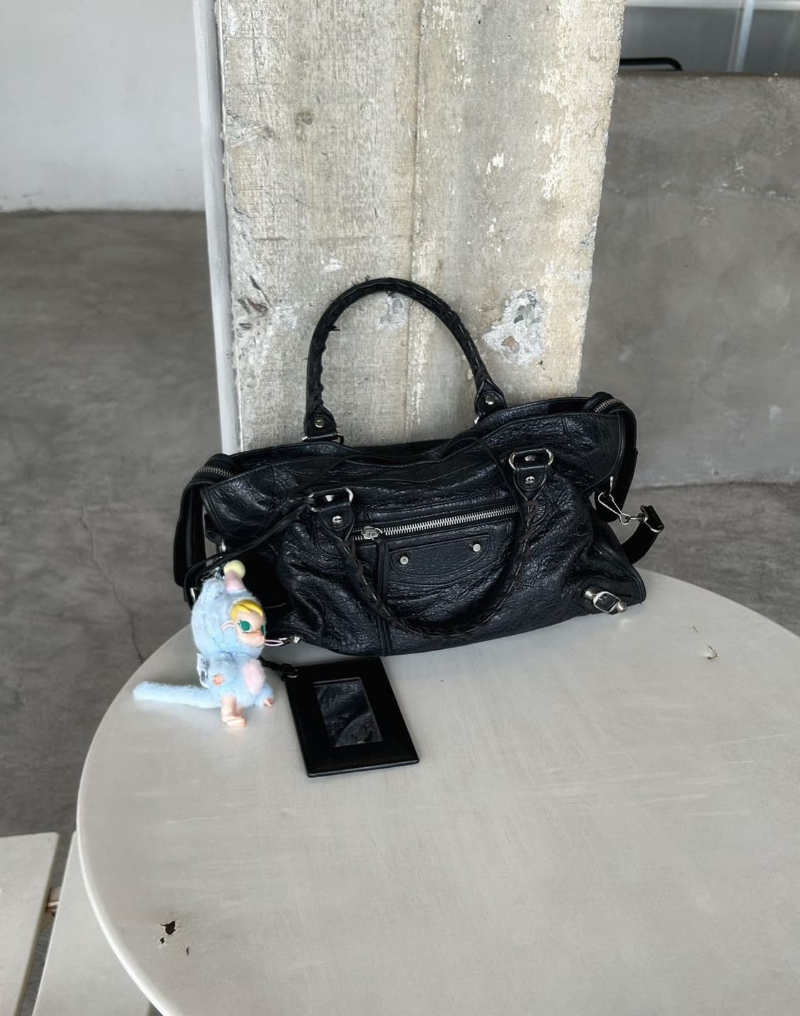 발렌시아가 모터백 상품이미지2