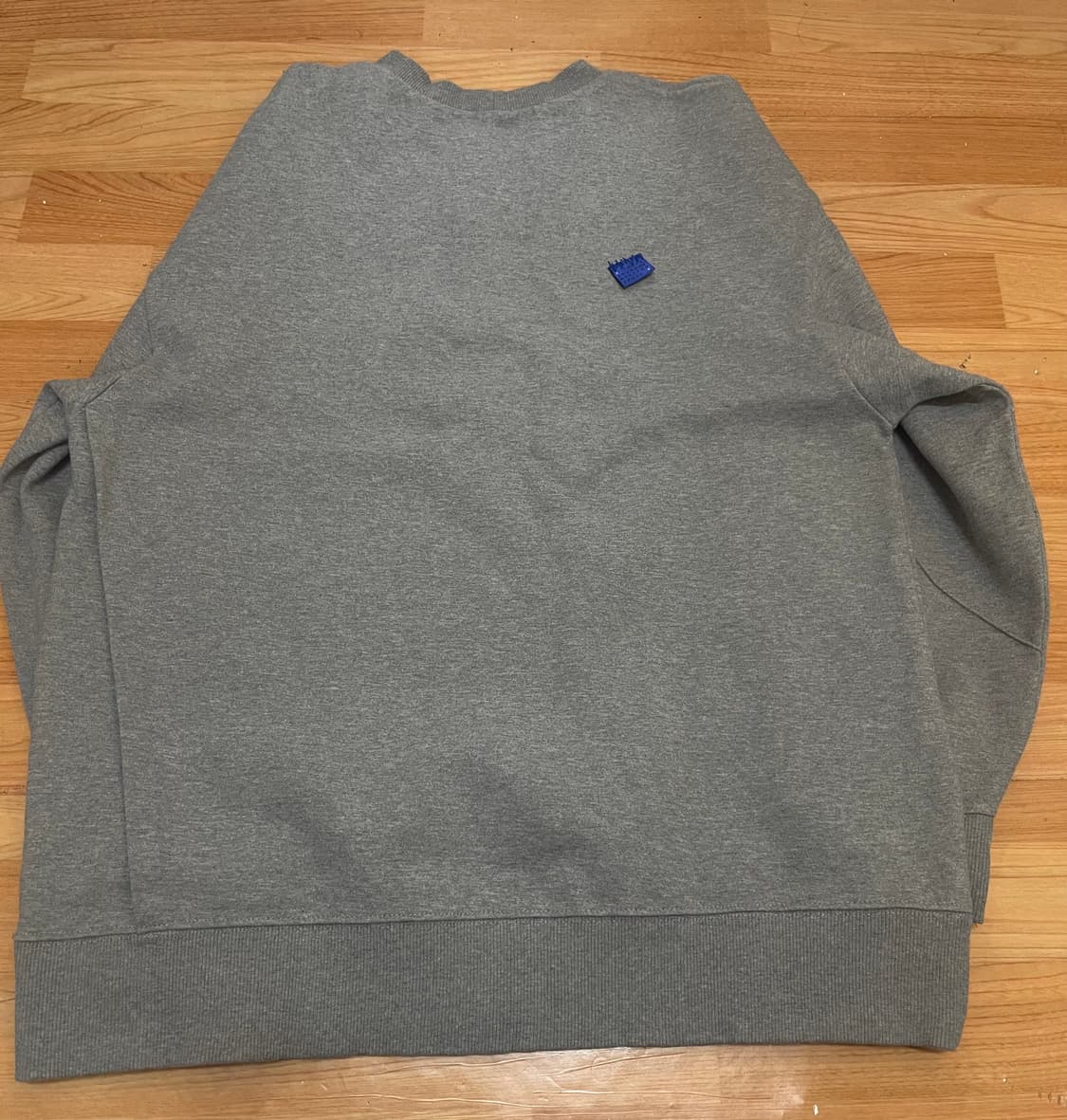 아더에러 자라 오버사이즈 스웨트셔츠 그레이 팝니다 상품이미지4