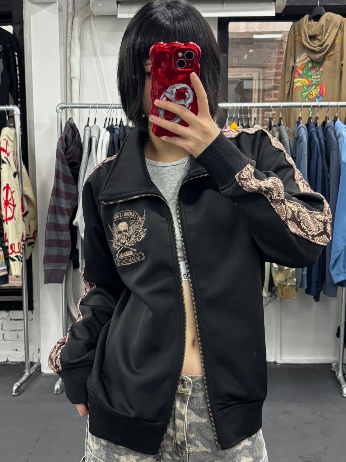 밴슨 레더 뱀피 사이드 라인 집업 상품이미지2