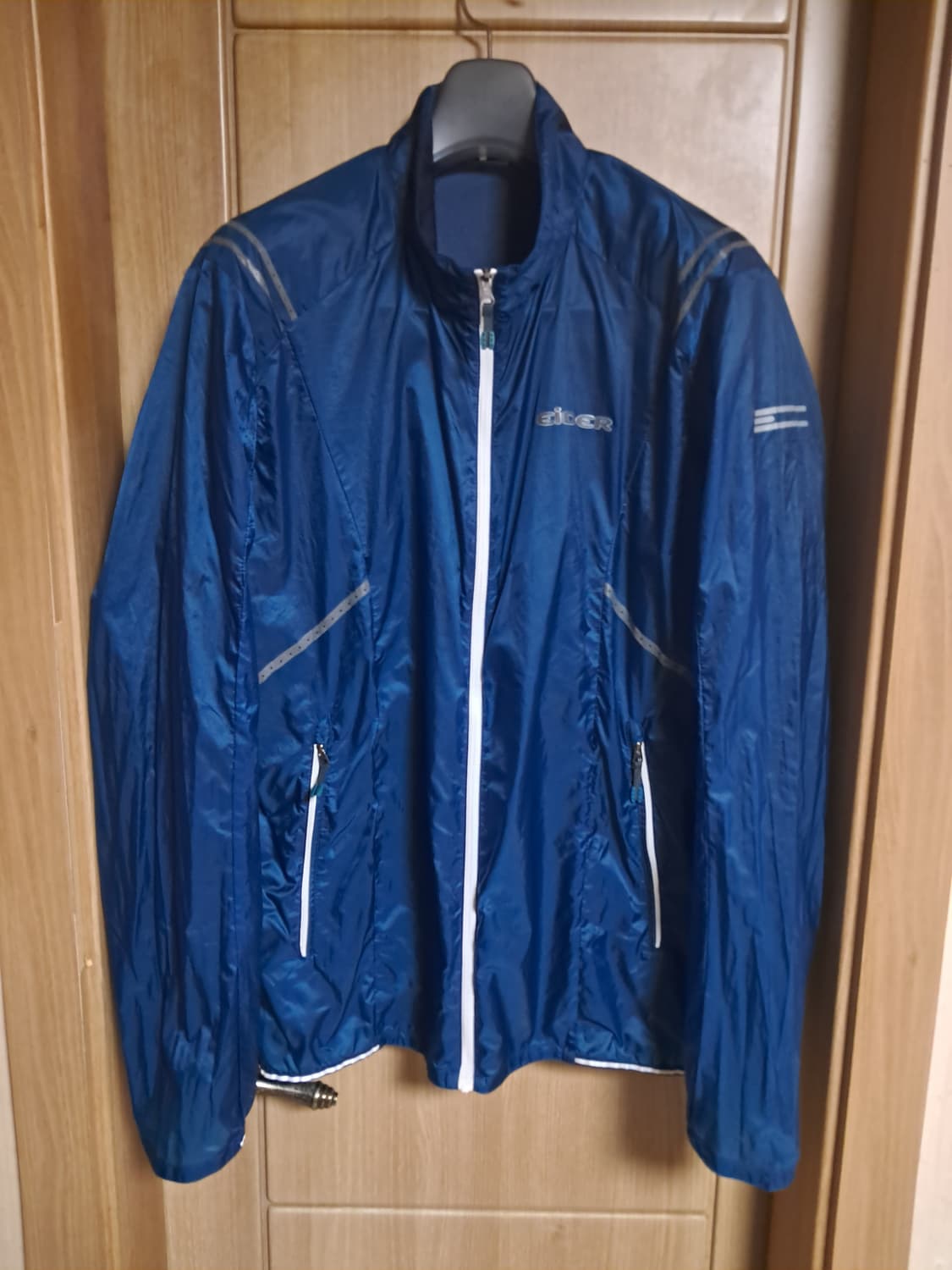 아이더 바람막이 남성105  상품이미지1