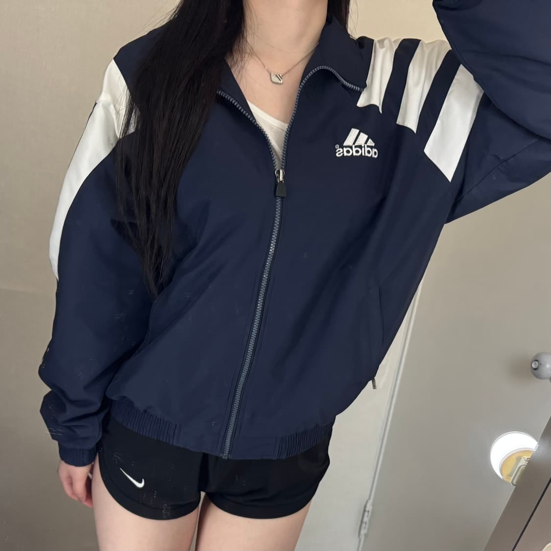 아디다스 삼선로고 배색 바람막이 💙🤍 상품이미지1