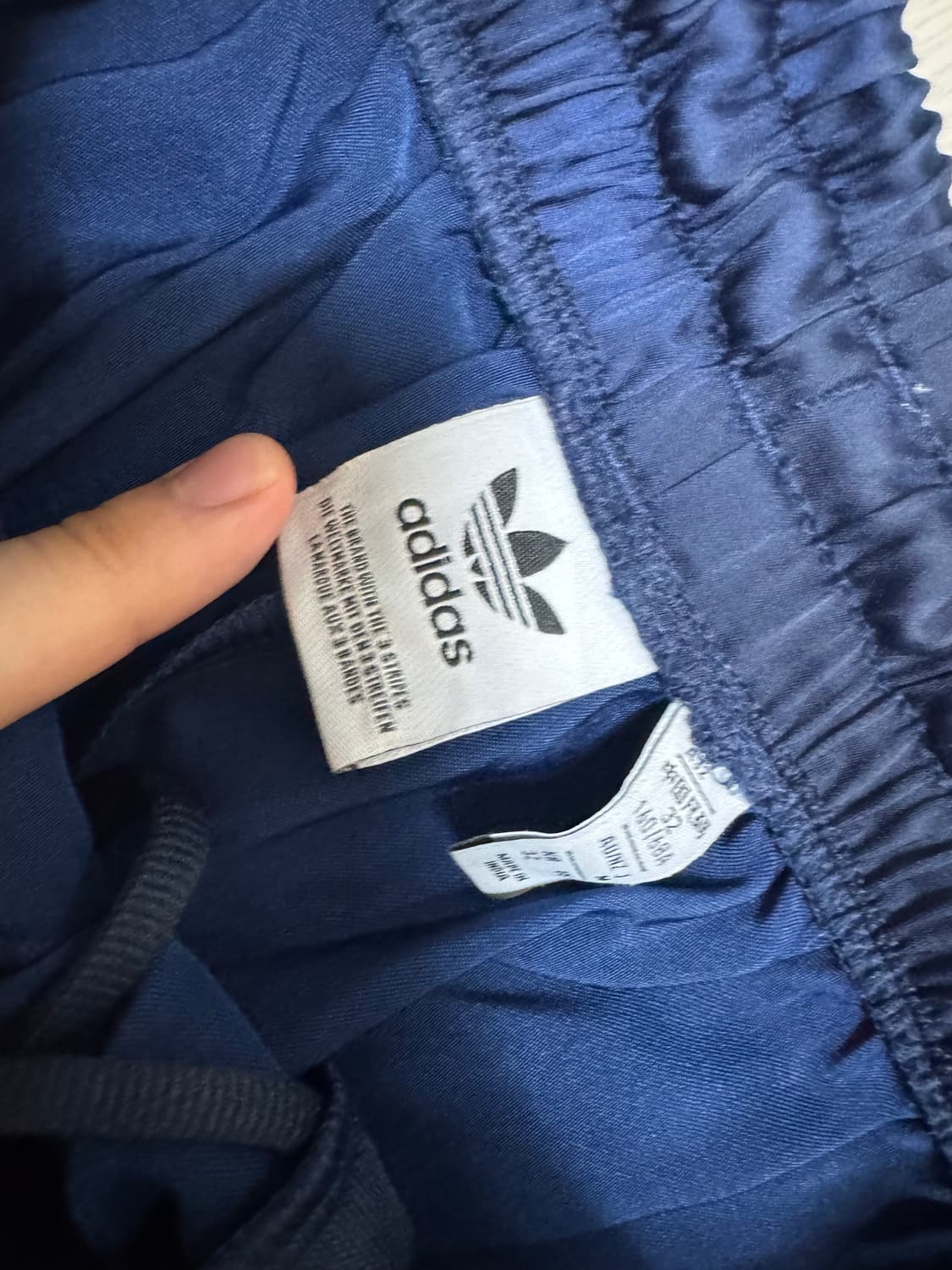 아디다스 새틴 와이드 팬츠 네이비32 상품이미지2