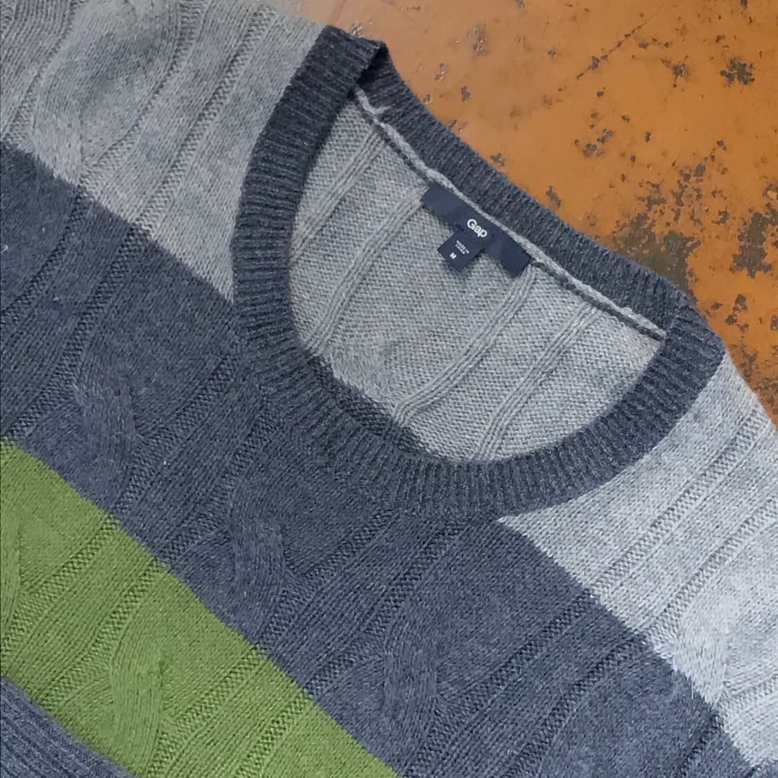 Gap 갭 그레이 컬러링 케이블 니트 남성 105 사이즈  상품이미지3