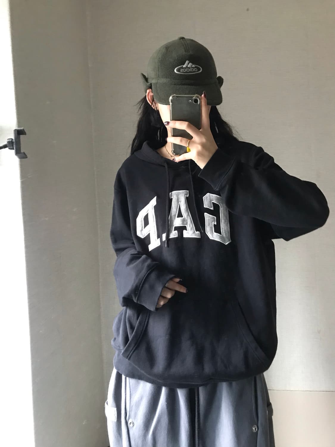 갭 블랙 오버핏 후드티 상품이미지2