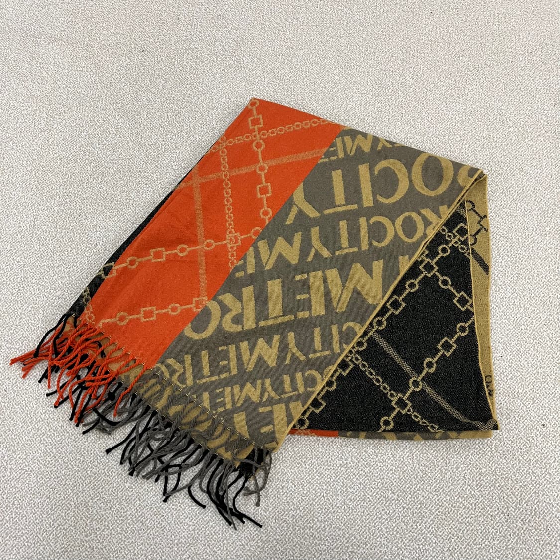 실측확인 메트로시티 테슬 머플러 숄 0130M2 상품이미지1