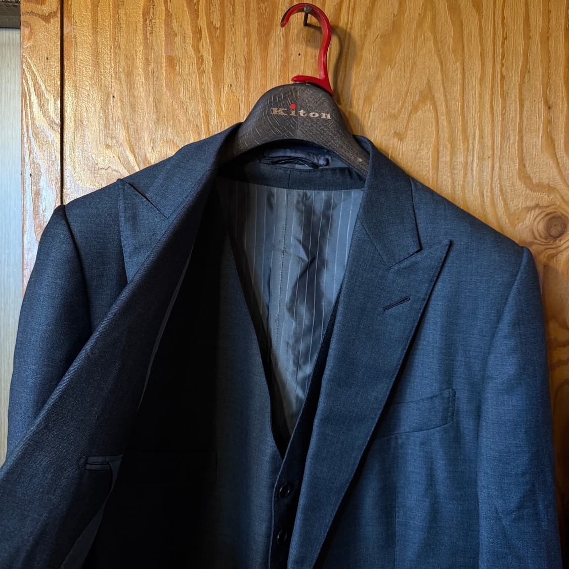 톰포드 스펜서(Fit S) 3피스 수트 판매 합니다 상품이미지3