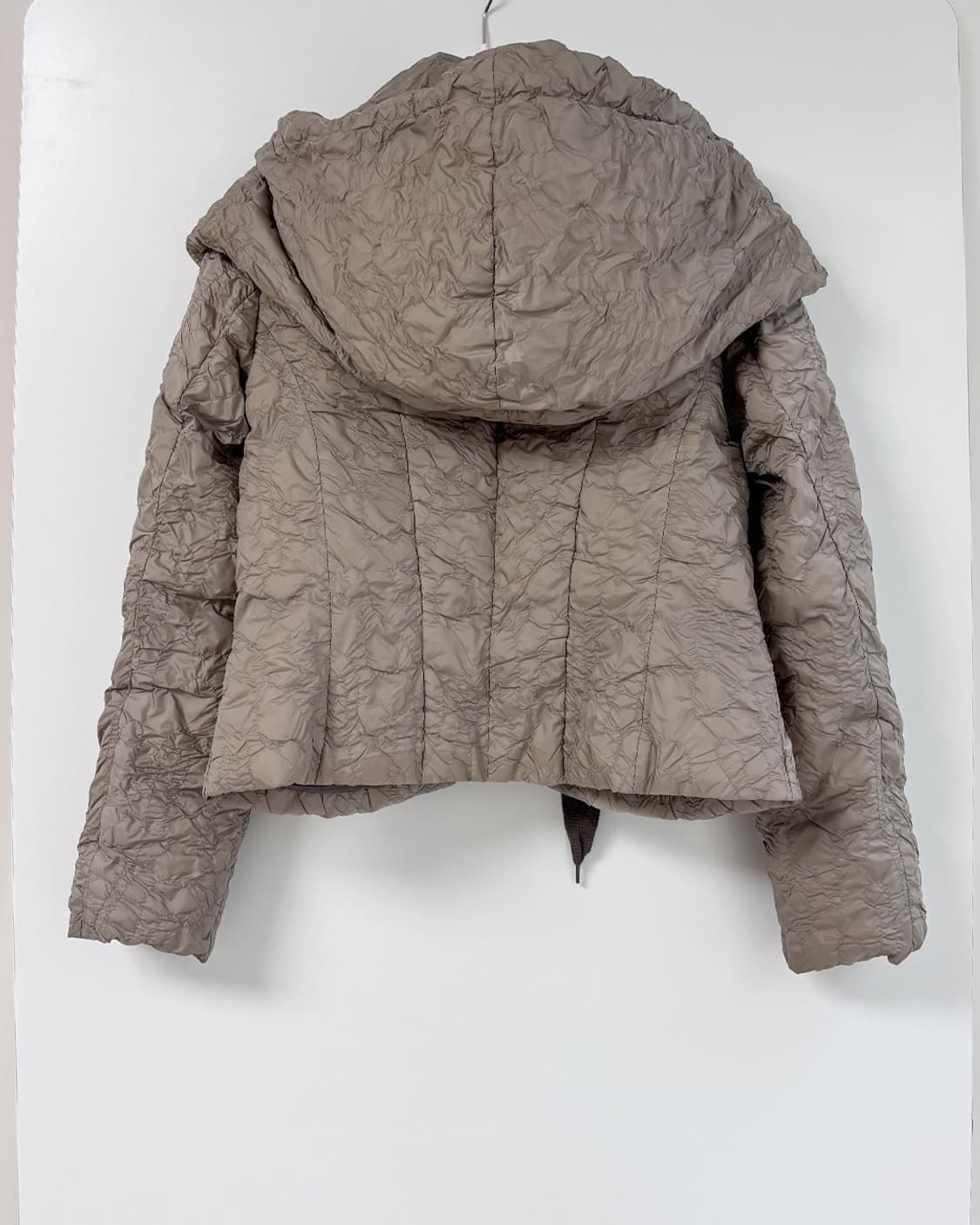 io comme io 막주름 퀼팅 빅 후드 점퍼 상품이미지5