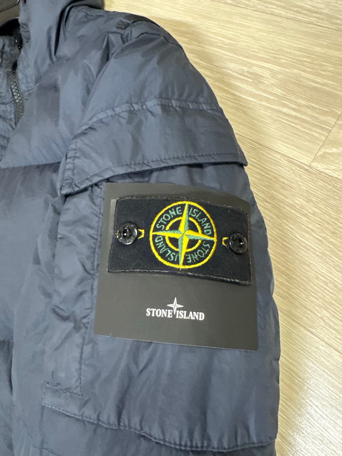 22fw 스톤아일랜드 크링클랩스 패딩 S 네이비 상품이미지2