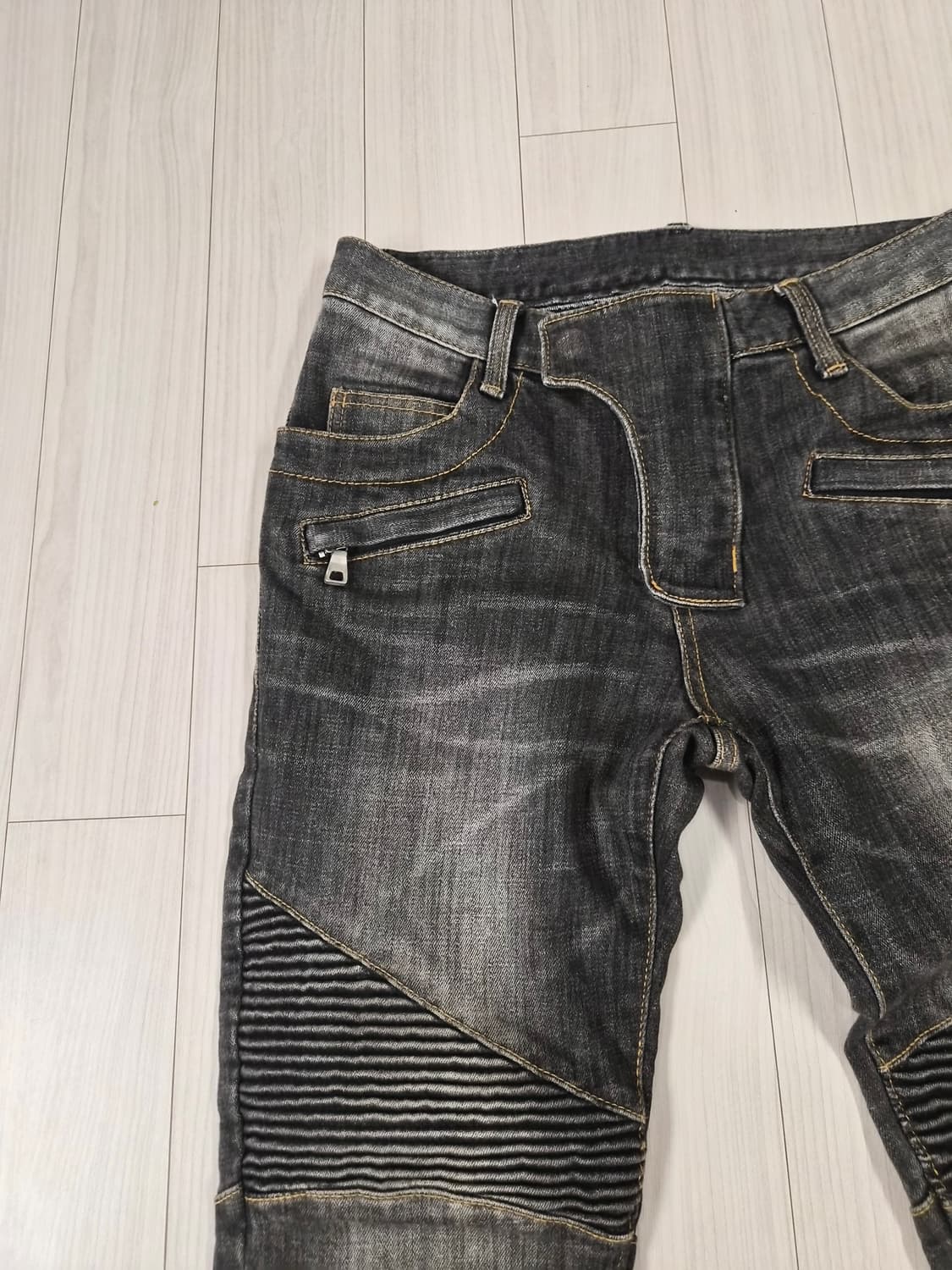 발망(BALMAIN) 블랙 워싱 바이커 진 (48 사이즈) 상품이미지2