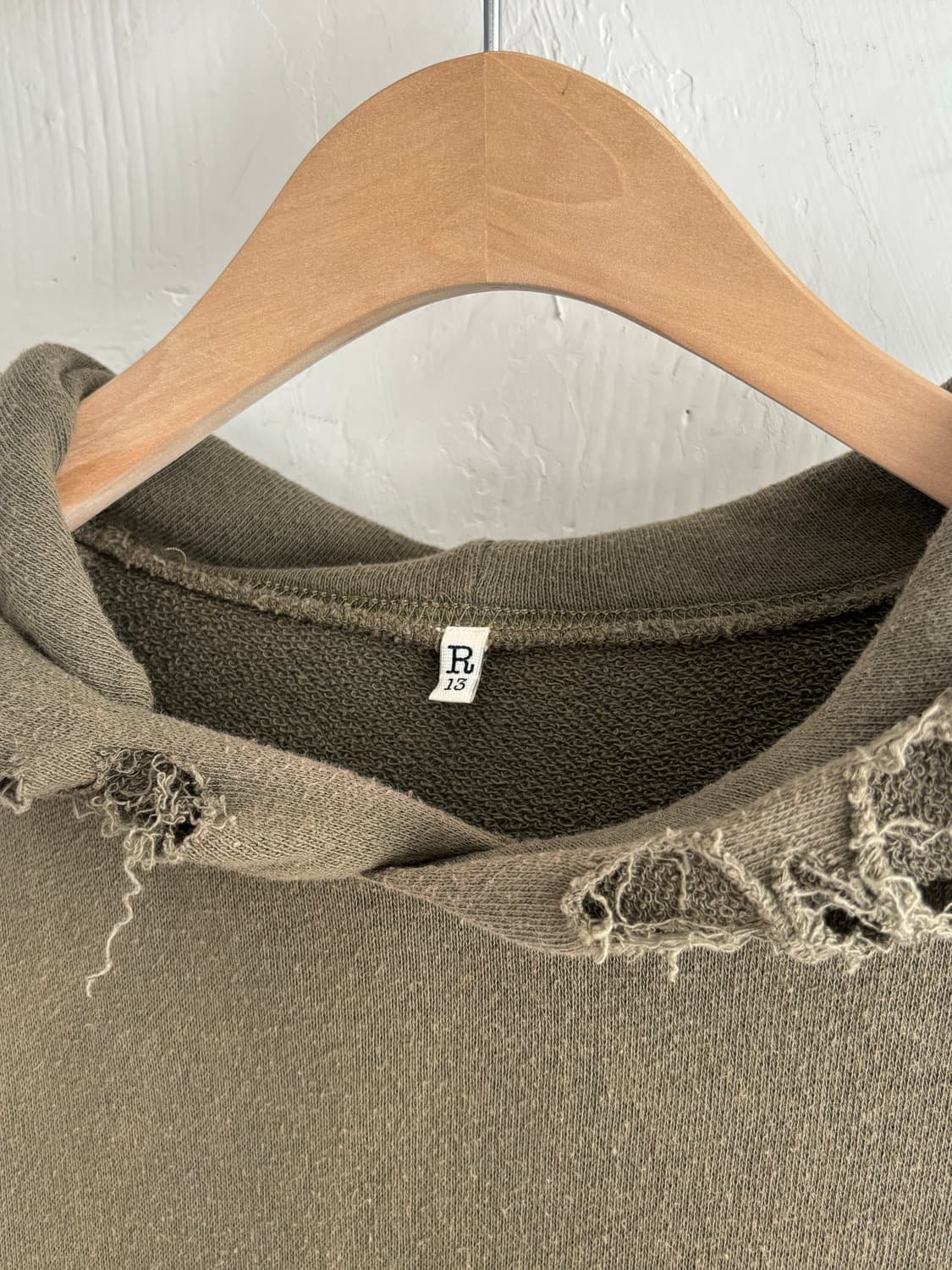 R13 올리브 카키 데미지 후드 스웻셔츠  상품이미지7