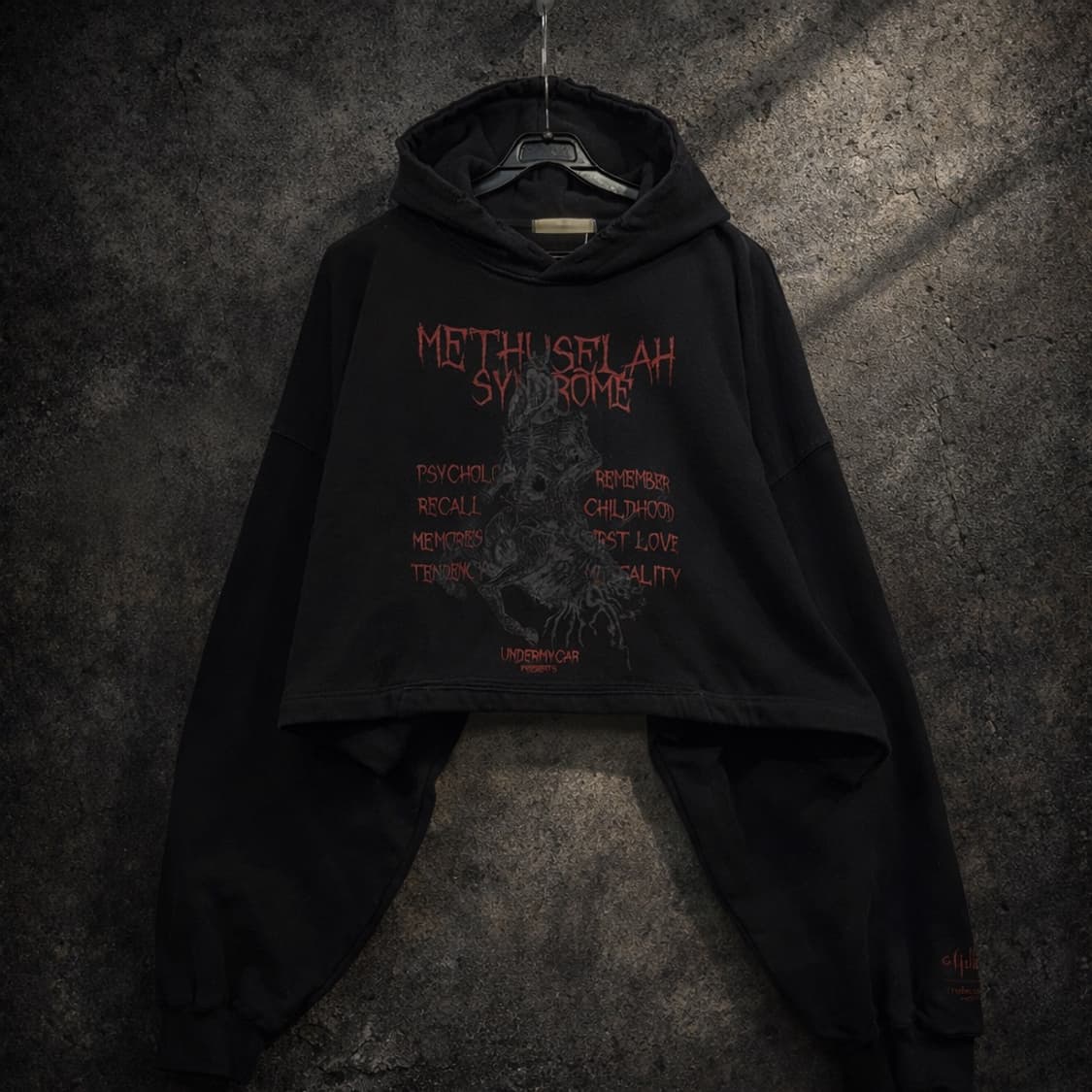 언더마이카 므드셀라 신드롬 데미지 워시드 후드 수단 레드  상품이미지1