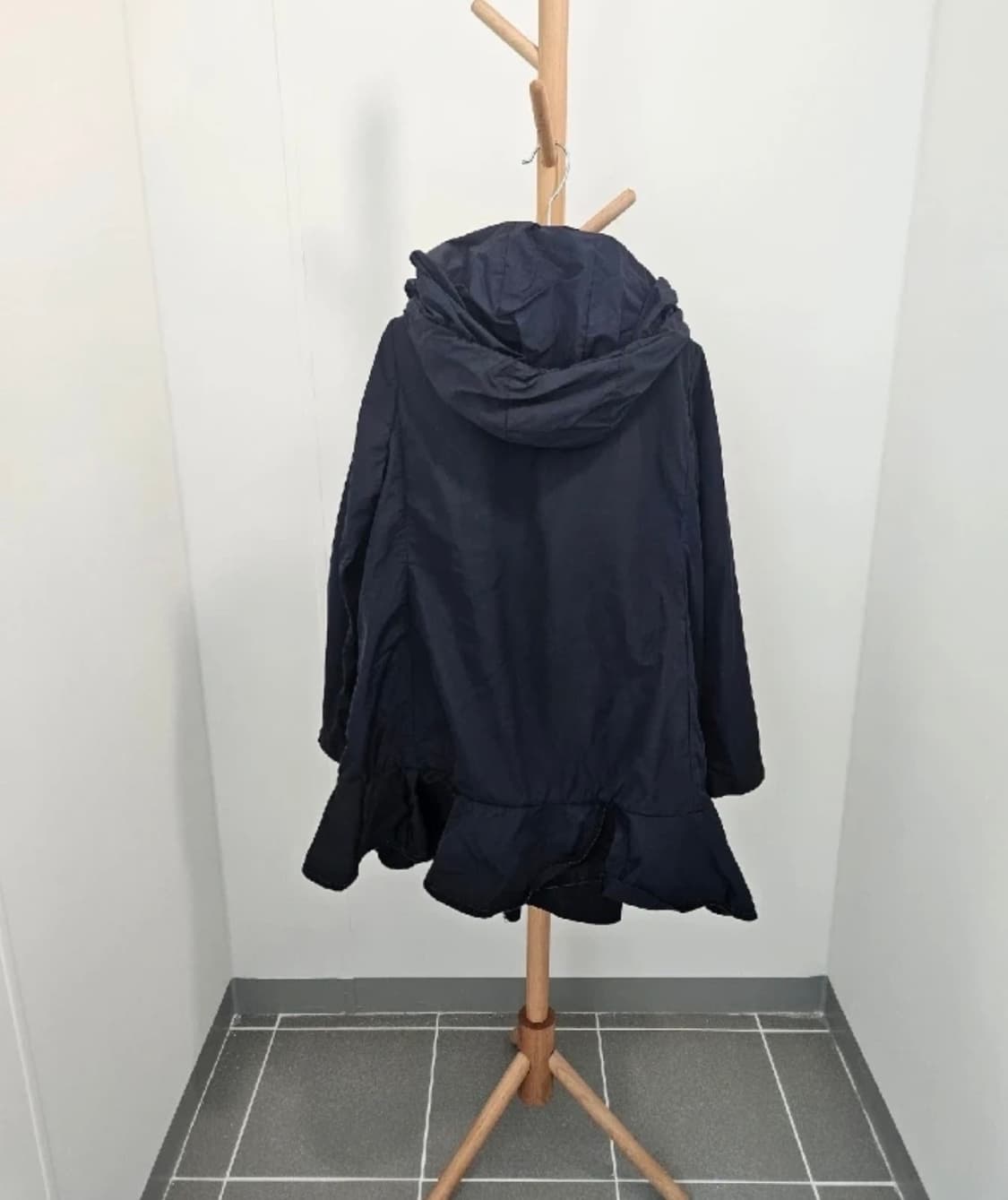 몽클레어 여성 네이비 후드 코트 상품이미지2