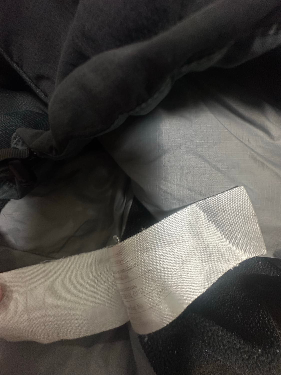 아크테릭스 유럽판 누빔 바람막이 xs 44-55 상품이미지4